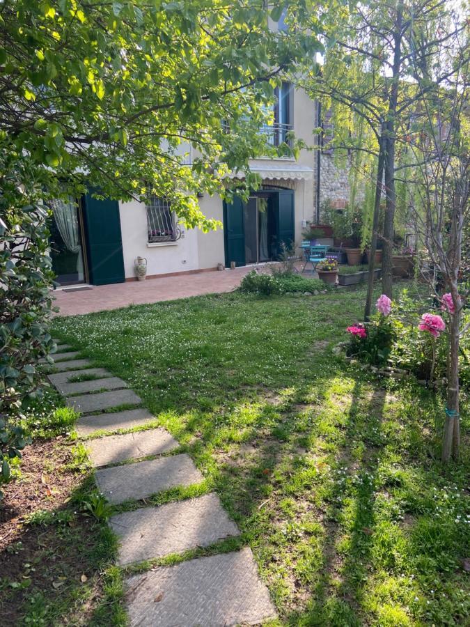 Monte Maino Bed & Breakfast Desenzano del Garda Exterior photo