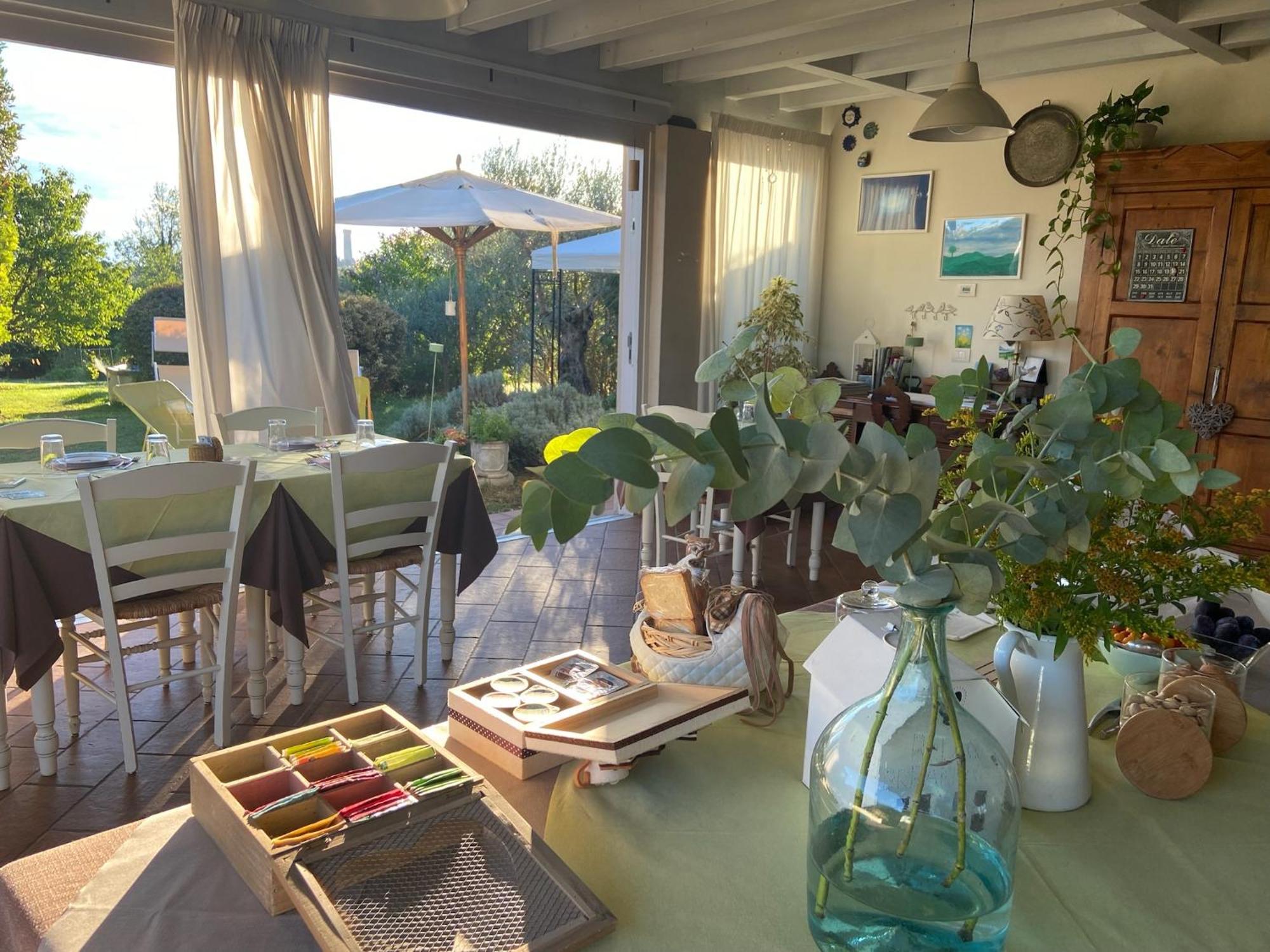 Monte Maino Bed & Breakfast Desenzano del Garda Exterior photo