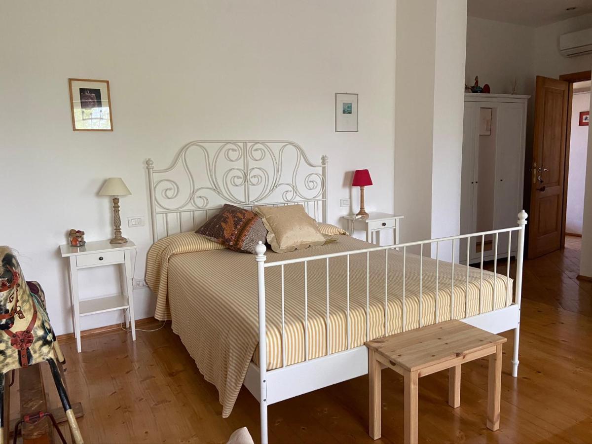 Monte Maino Bed & Breakfast Desenzano del Garda Exterior photo